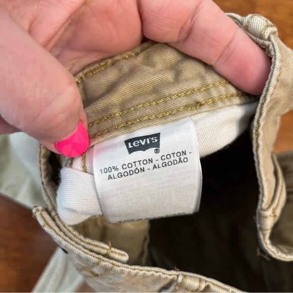 Levi’s khaki cargo shorts size 24x22 100% cotton - Picture 2 of 5